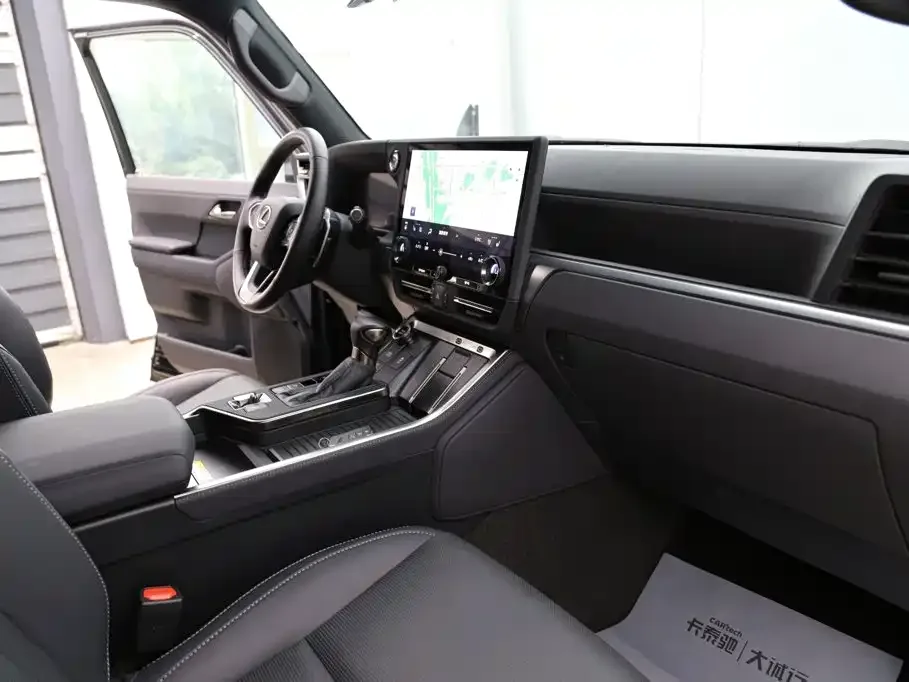 Lexus Lexus GX 2024 Summit Edition — Фото автомобиля 22