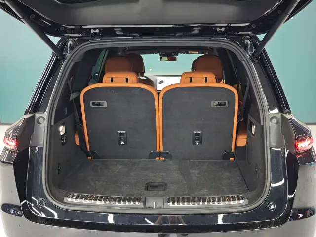 Li Auto L9 — Фото автомобиля 14