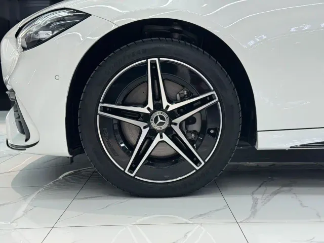 Mercedes-Benz C-Class — Фото автомобиля 6