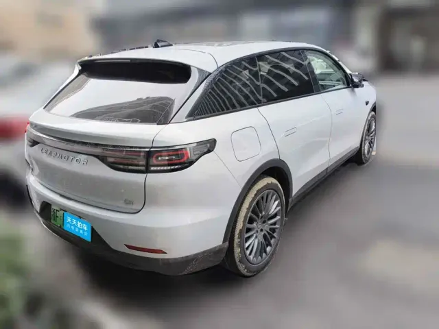 Leapmotor C11 — Фото автомобиля 2