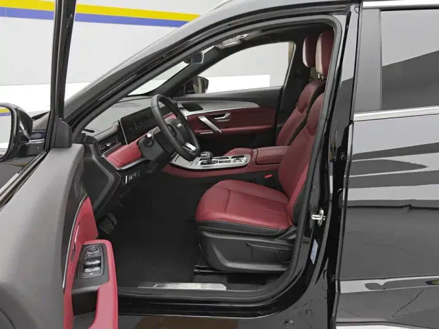 Jetour X70 Plus — Фото автомобиля 9