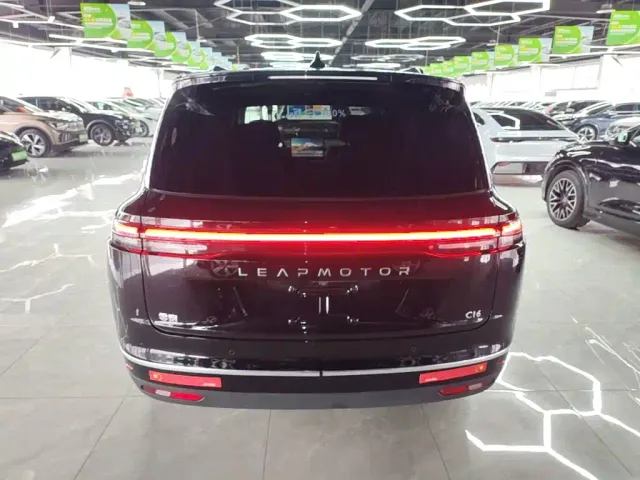 Leapmotor C16 — Фото автомобиля 5