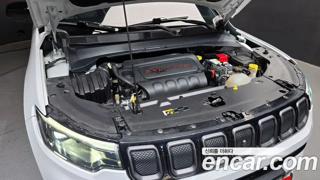 Jeep Compass — Фото автомобиля 6