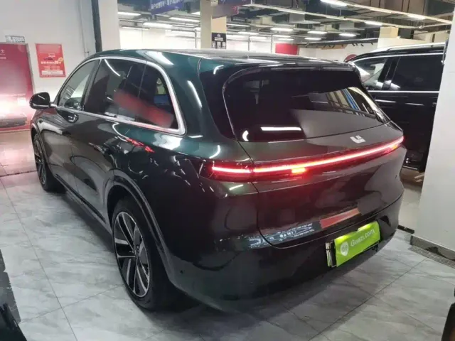 Li Auto L6 — Фото автомобиля 4