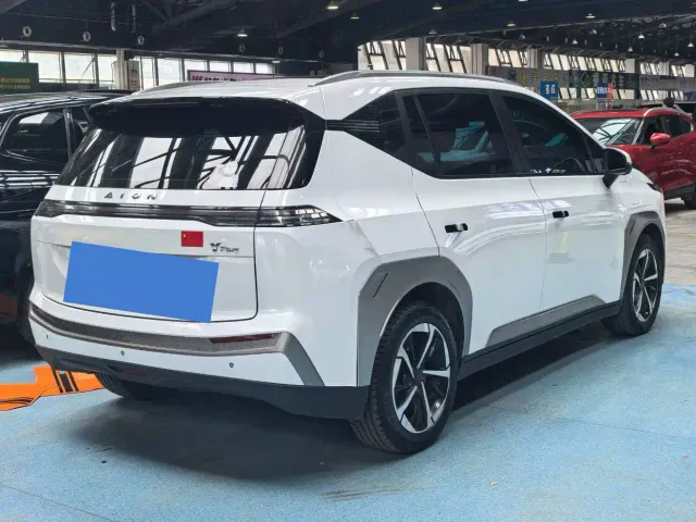 GAC Aion Y — Фото автомобиля 10