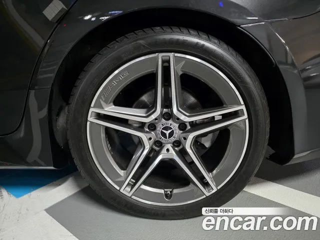 Mercedes-Benz CLS-Class — Фото автомобиля 15