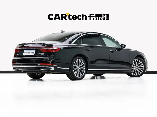 Audi A8 — Фото автомобиля 4