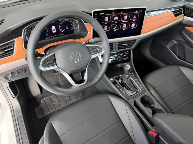 Volkswagen Bora — Фото автомобиля 12