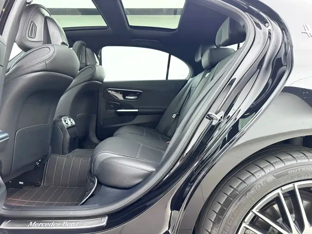 Mercedes-Benz C-Class — Фото автомобиля 8