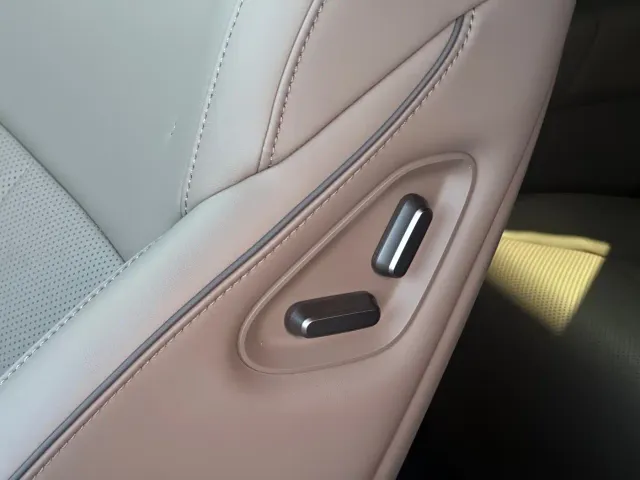 Li Auto i6 — Фото автомобиля 15