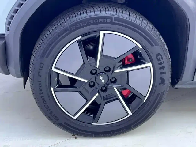 Fang Cheng Bao Titanium 3 2025 501KM AWD Smart Drive Ultra Edition — Фото автомобиля 11