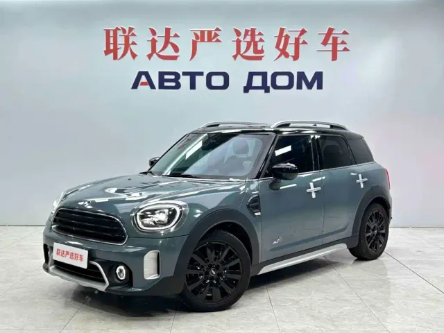 Фотография автомобиля — MINI COUNTRYMAN