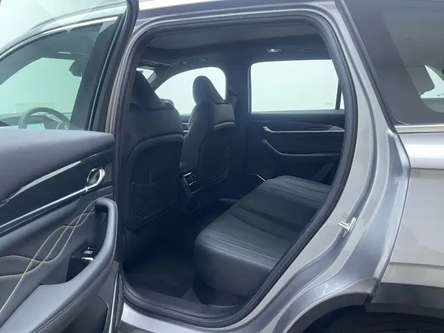 Geely Xingyue L — Фото автомобиля 14