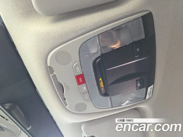 Kia Niro — Фото автомобиля 19