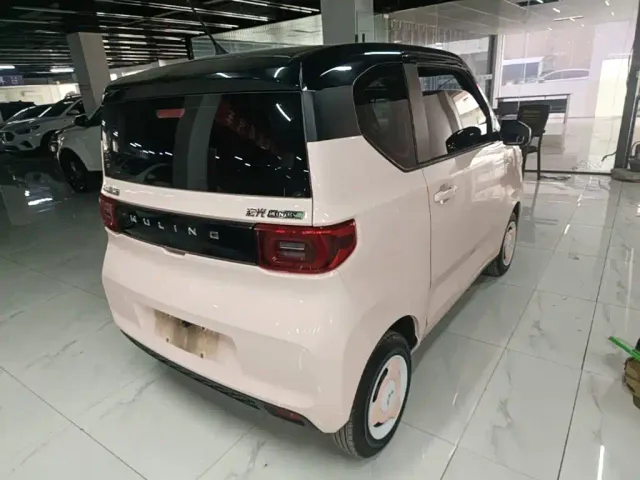 Wuling Hongguang Mini EV — Фото автомобиля 6