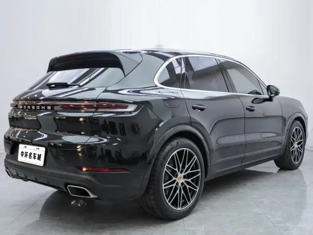 Porsche Cayenne — Фото автомобиля 16