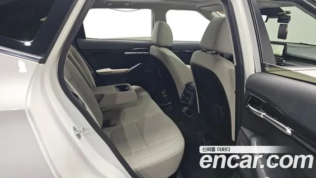 Kia Seltos — Фото автомобиля 16