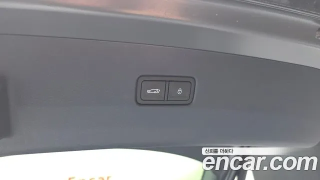 Genesis GV80 — Фото автомобиля 30