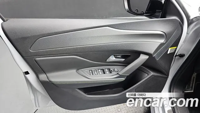 Peugeot 308 — Фото автомобиля 20