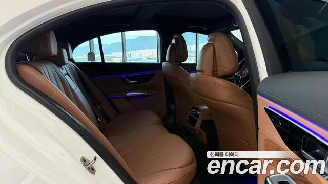 Mercedes-Benz E-Class W214 — Фото автомобиля 17