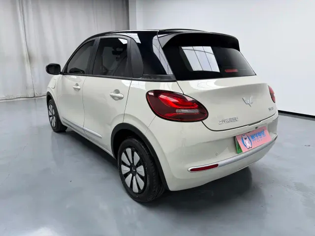 Wuling Bingo — Фото автомобиля 9