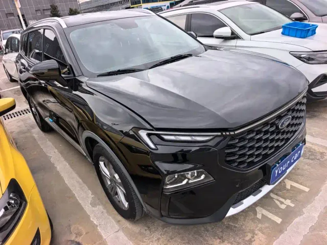 Ford Lingrui — Фото автомобиля 3