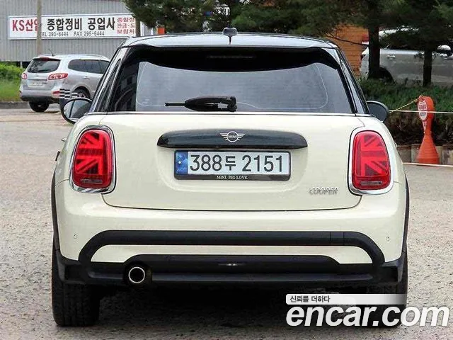 MINI Cooper — Фото автомобиля 4