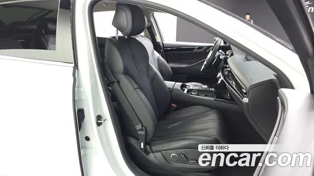 Genesis G80 Бензин 2.5 турбо AWD — Фото автомобиля 12