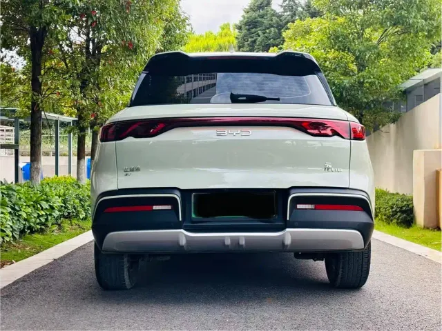 BYD Yuan UP — Фото автомобиля 19