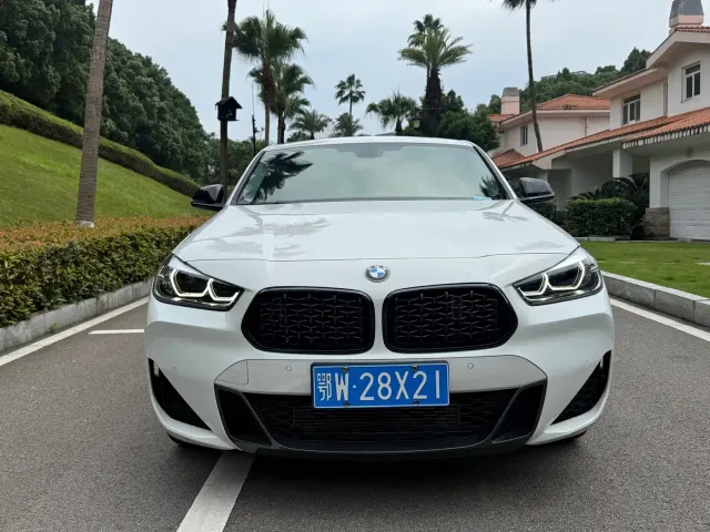 BMW X2 — Фото автомобиля 2