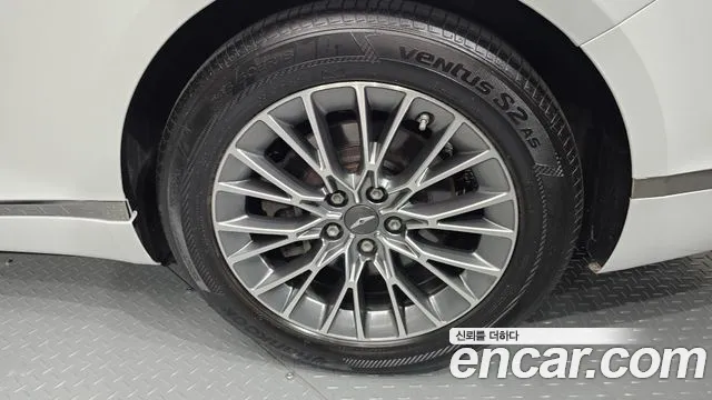 Genesis G80 RG3 — Фото автомобиля 21