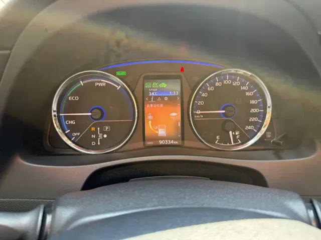 Toyota Corolla Twin Engine E+ — Фото автомобиля 18