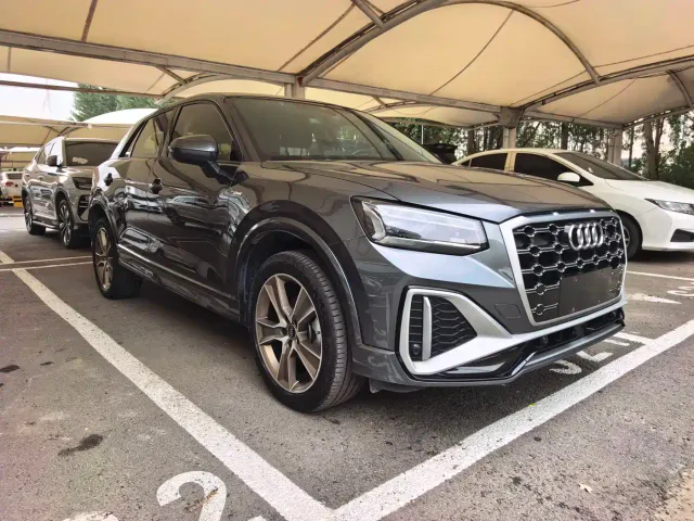 Audi Q2L — Фото автомобиля 3