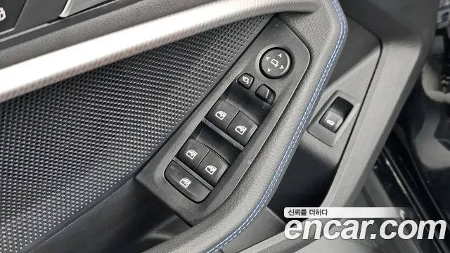 BMW 1 Series F40 — Фото автомобиля 29