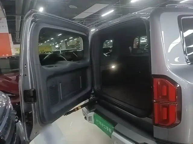 BYD FangChengBao Leopard 5 — Фото автомобиля 18