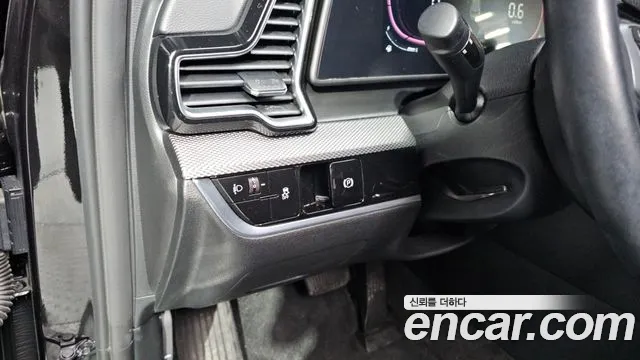 Kia Sportage Sportage 5-е поколение Бензин 1.6 турбо 2WD — Фото автомобиля 17
