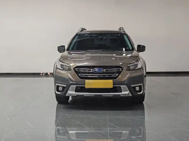 Subaru Outback — Фото автомобиля 2