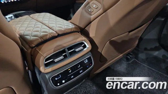 Genesis G80 Бензин 2.5 турбо 2WD — Фото автомобиля 29