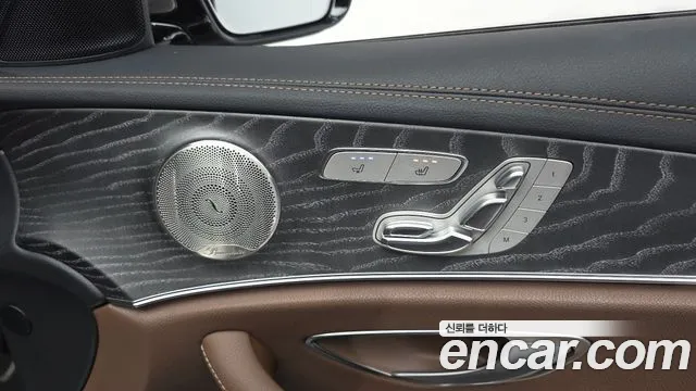 Mercedes-Benz E-Class E-класс W213 E350 4MATIC Avantgarde — Фото автомобиля 22