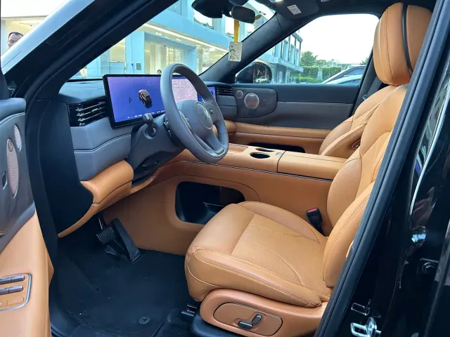 IM Motors LS8 — Фото автомобиля 6