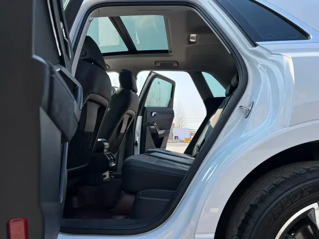 Audi Q3 — Фото автомобиля 10