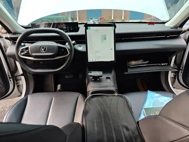 Changan Lamore — Фото автомобиля 12