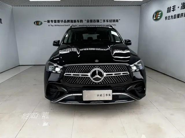 Mercedes-Benz GLE-Class — Фото автомобиля 3