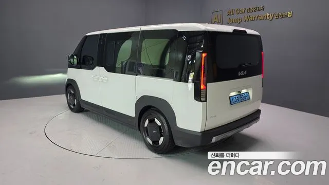 Kia PV5 — Фото автомобиля 6