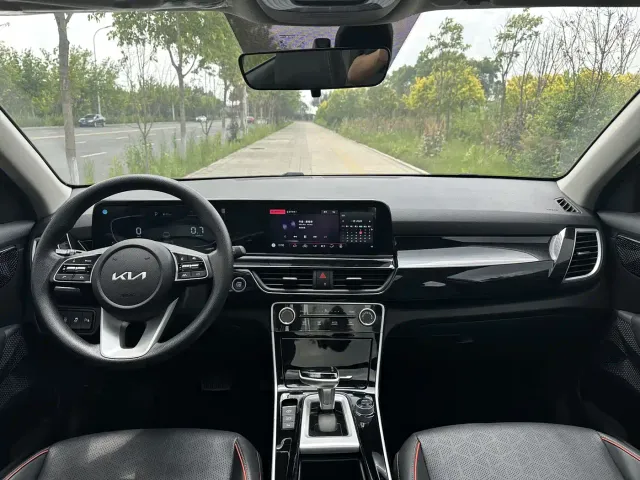 Kia Seltos — Фото автомобиля 15