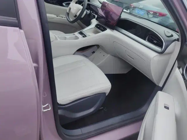 Geely Starry Wish — Фото автомобиля 8