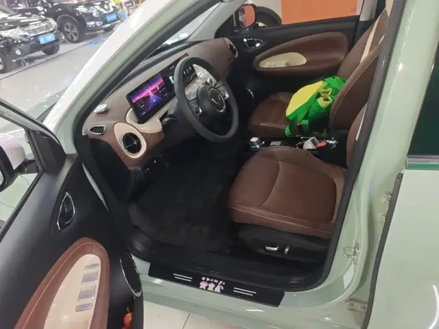 Wuling Bingo — Фото автомобиля 14