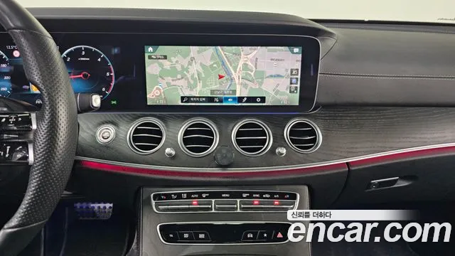 Mercedes-Benz E-Class W213 — Фото автомобиля 14