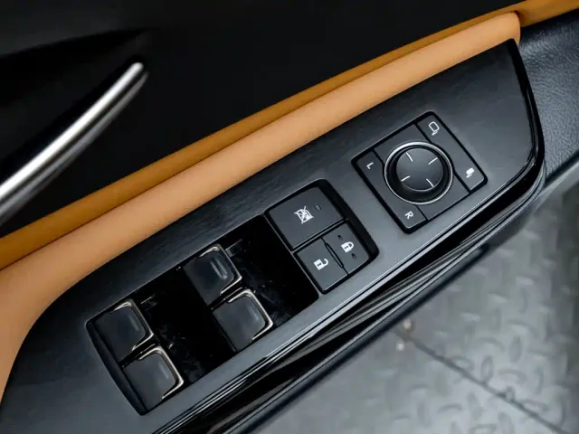 Lexus ES — Фото автомобиля 25