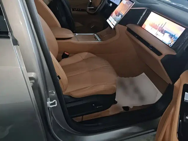 Geely Galaxy L7 — Фото автомобиля 24